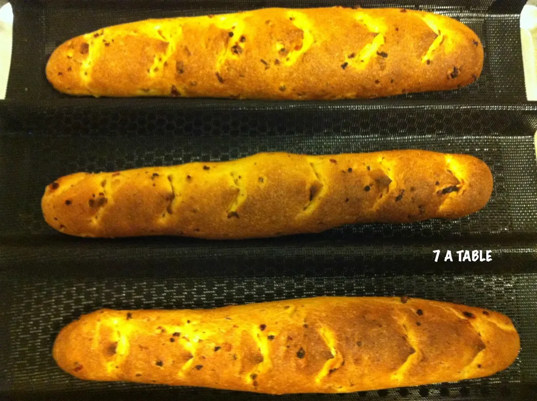 Pains à la tomate