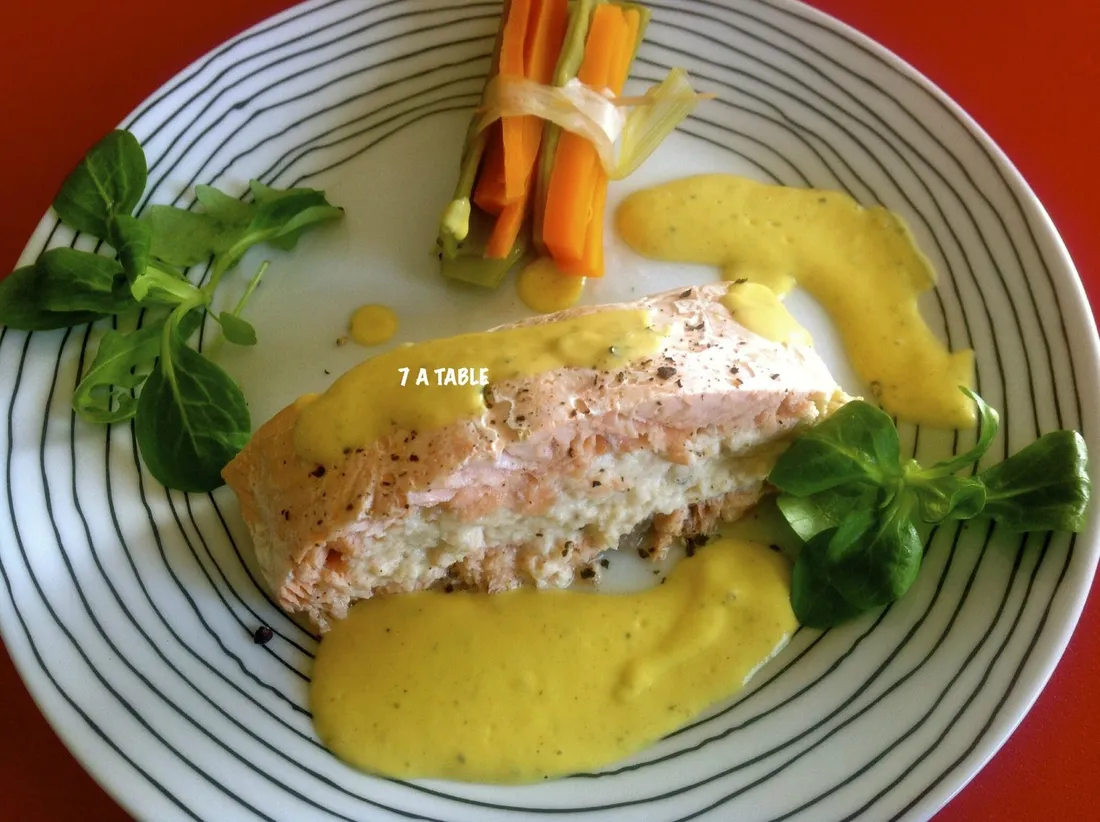 Filet de saumon farci et sa sauce à la mangue