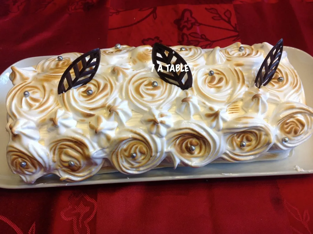Bûche au lemon curd et meringue
