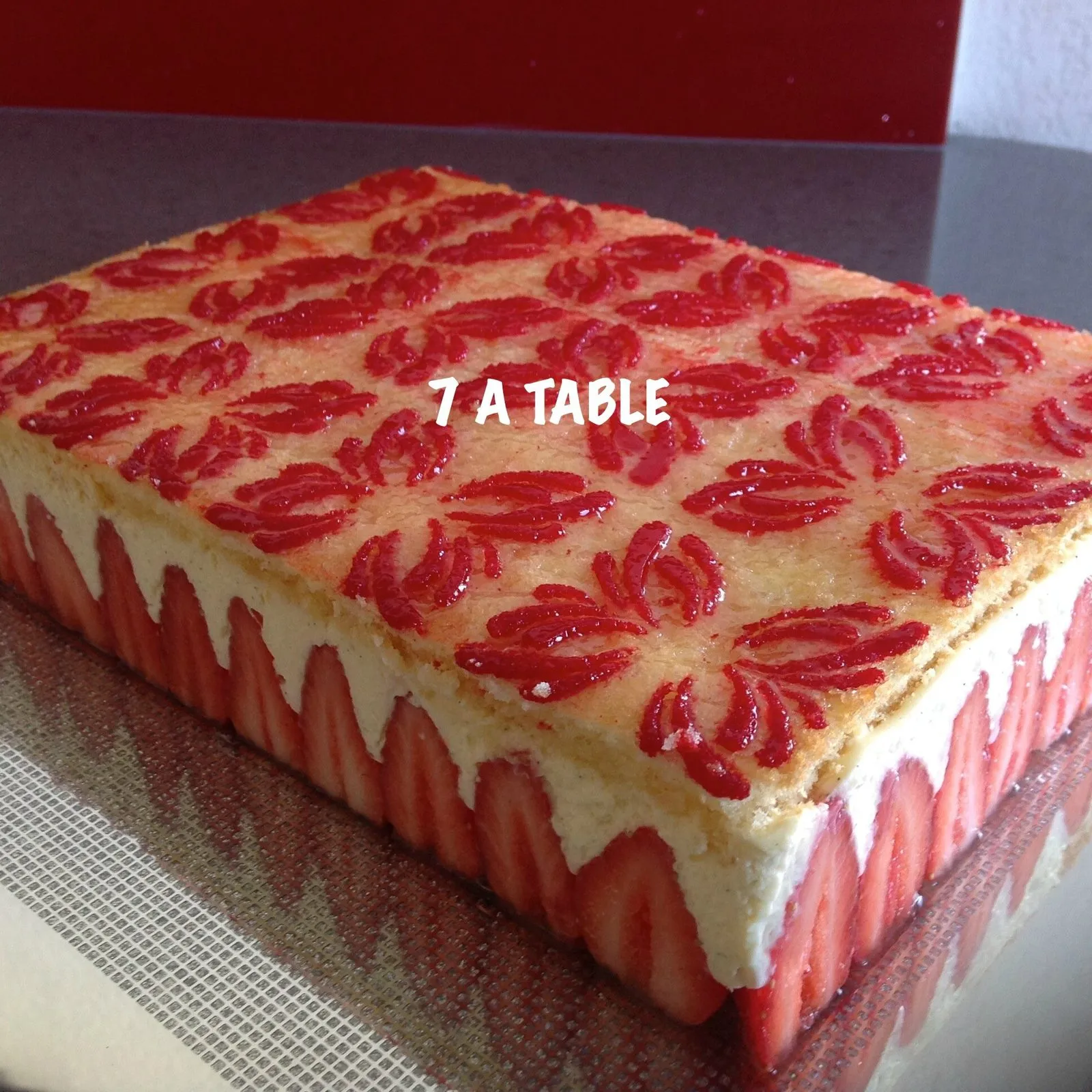 Fraisier à la crème diplomate
