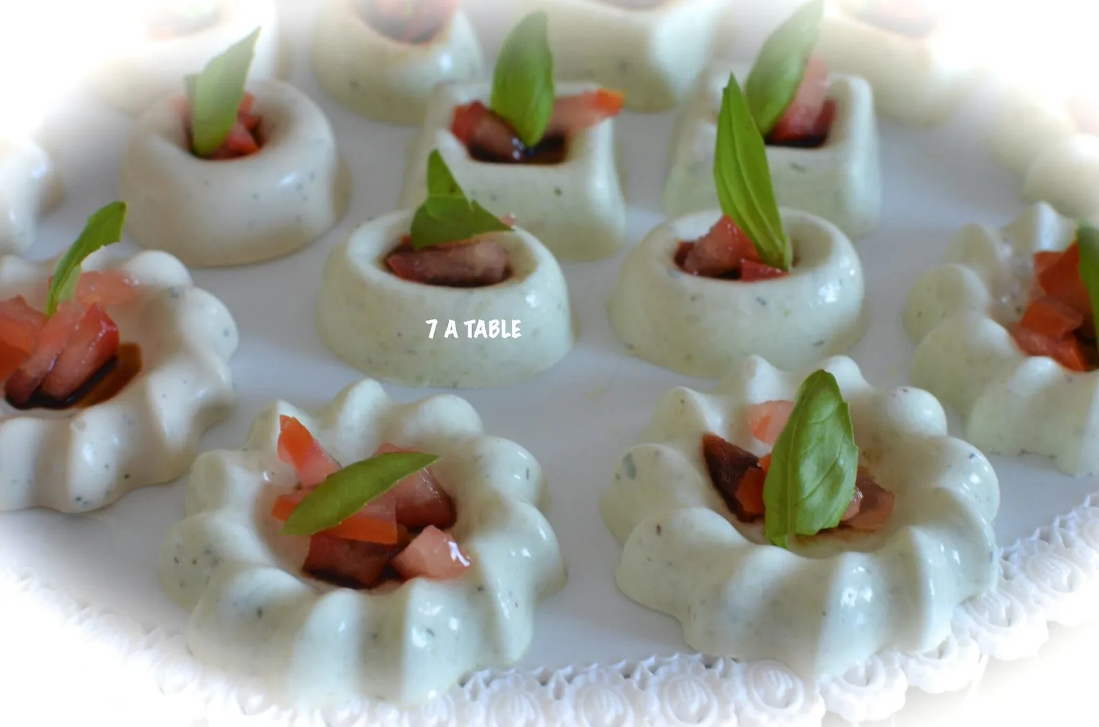 Savarins façon “tartinade” aux poivrons concombre