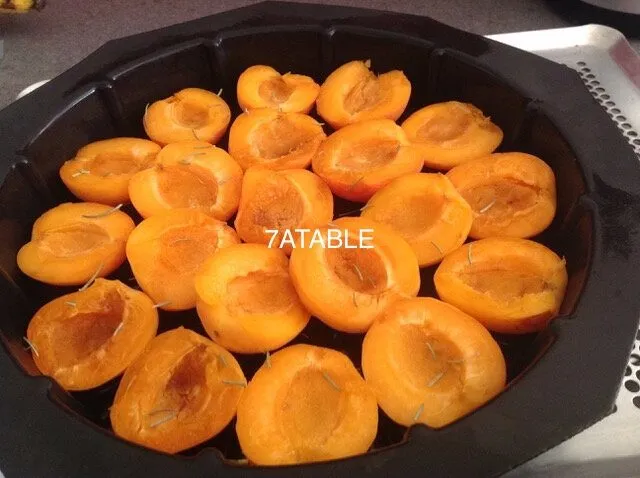Moelleux aux abricots (moule à parts)